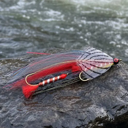 Red Grey Ghost Tandem Hairwing Streamer – Subtle Yet Effective Two-Tone Ghost Pattern 1